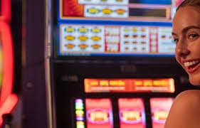 Hướng dẫn chơi game slot trên điện thoại tại 8k8